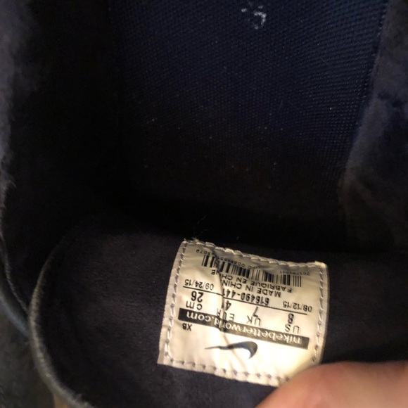 Men’s Nike Shoes - Picture 5 of 6